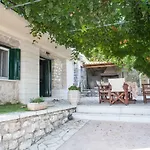 Ilias Apartman Pinakohóri