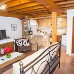 Apartman Ilias *