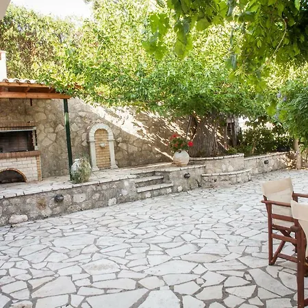 Apartment Ilias *